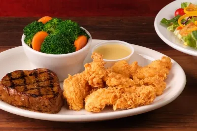 Chicken Critters & Sirloin 6oz texas roadhouse